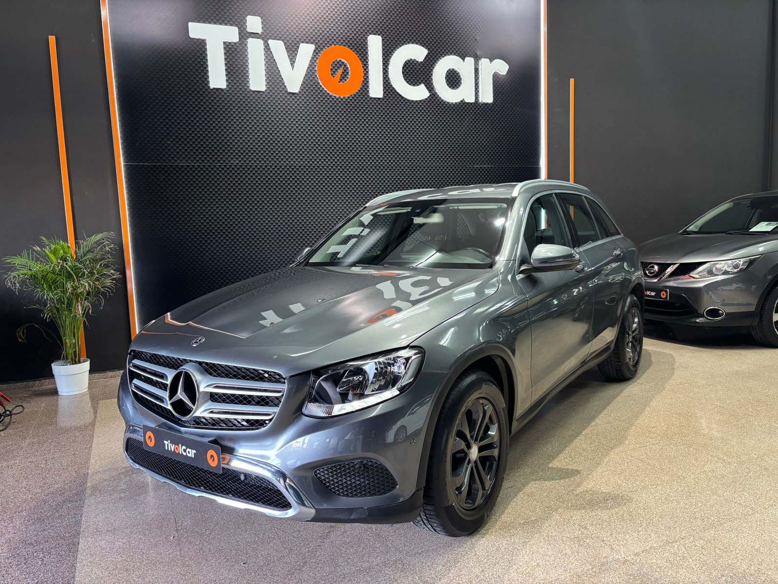 
								MERCEDES GLC 220d 4MATIC 2017 full									